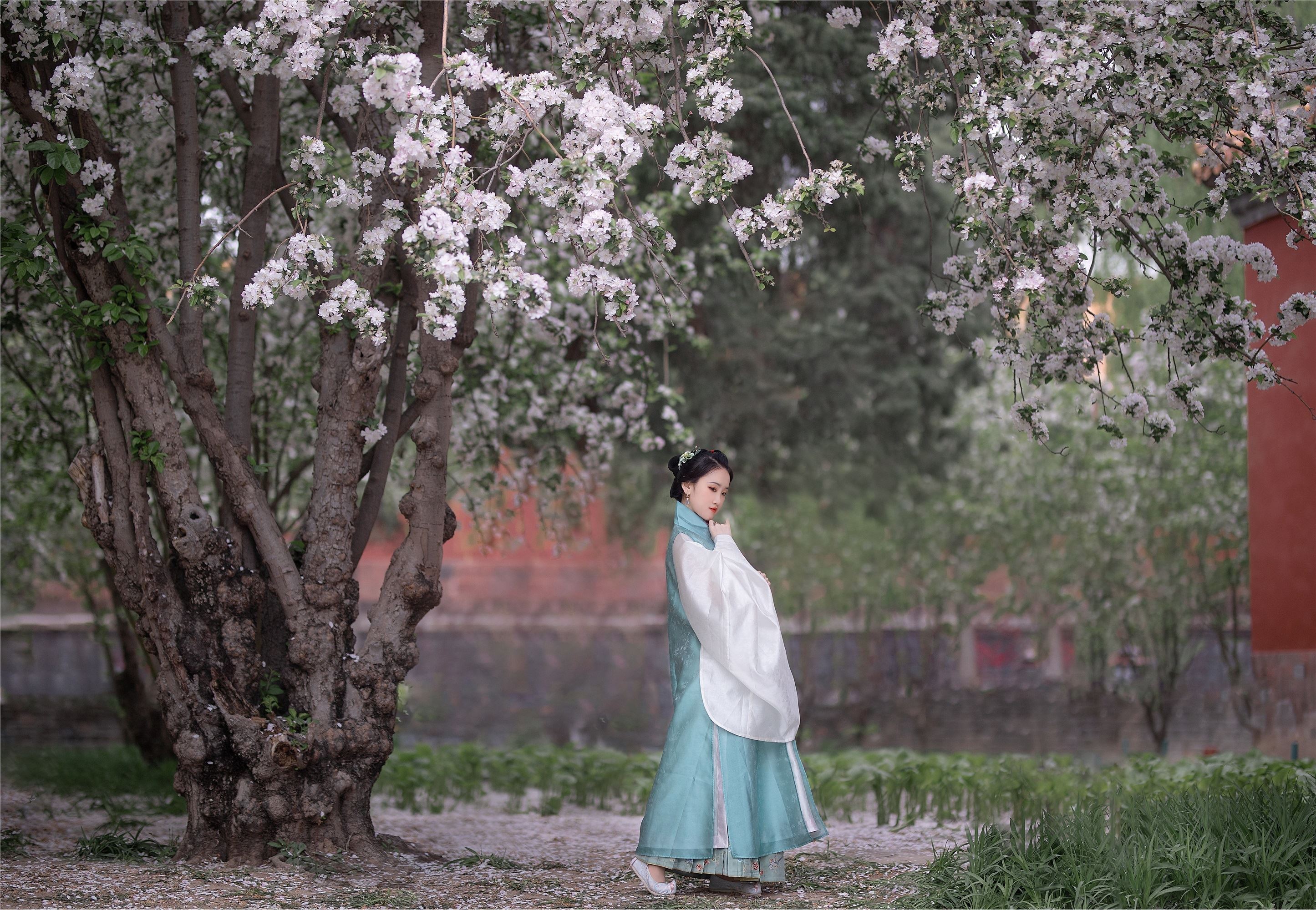 YITUYU艺图语 2021.08.30 花想容 晴空